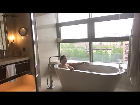 ❤️ Керемет сәби Жуынатын бөлмеде оның кискасын құмарта тартып жатыр ☑ Порно видео бойынша бізде ❌